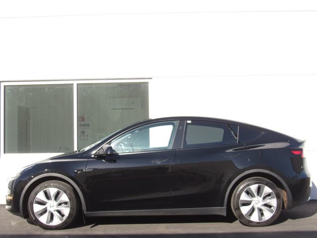 Used 2024 Tesla Model Y Long Range image 4