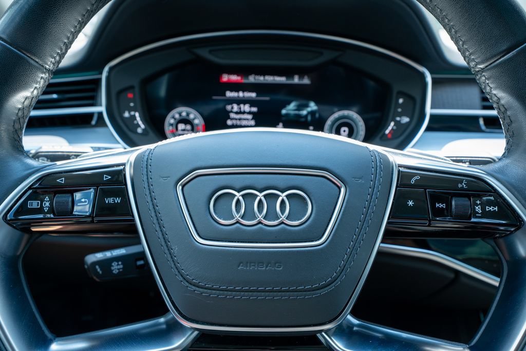 Used 2023 Audi A8 L 3.0T AWD/4WD image 35