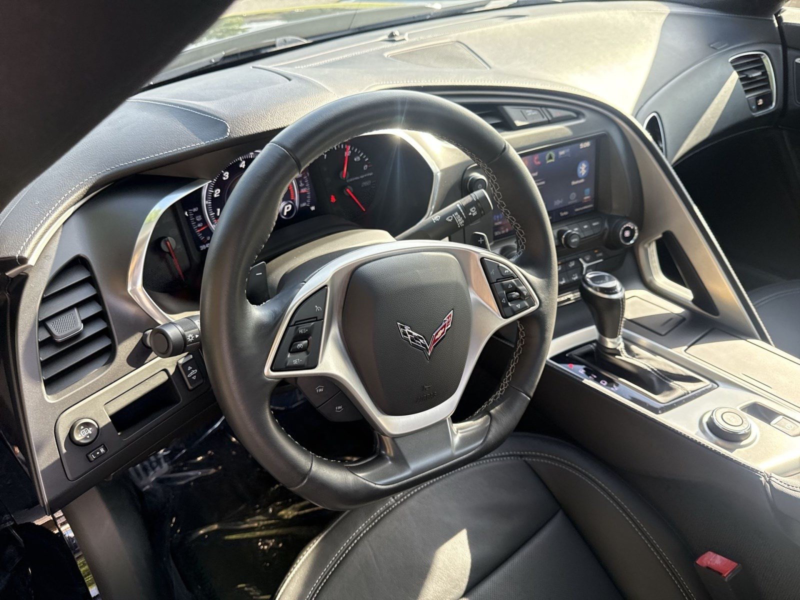 Used 2016 Chevrolet Corvette Stingray Convertible RWD image 16