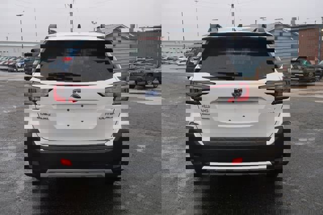 Certified 2025 Subaru Outback Limited w/ Popular Package #2 image 7