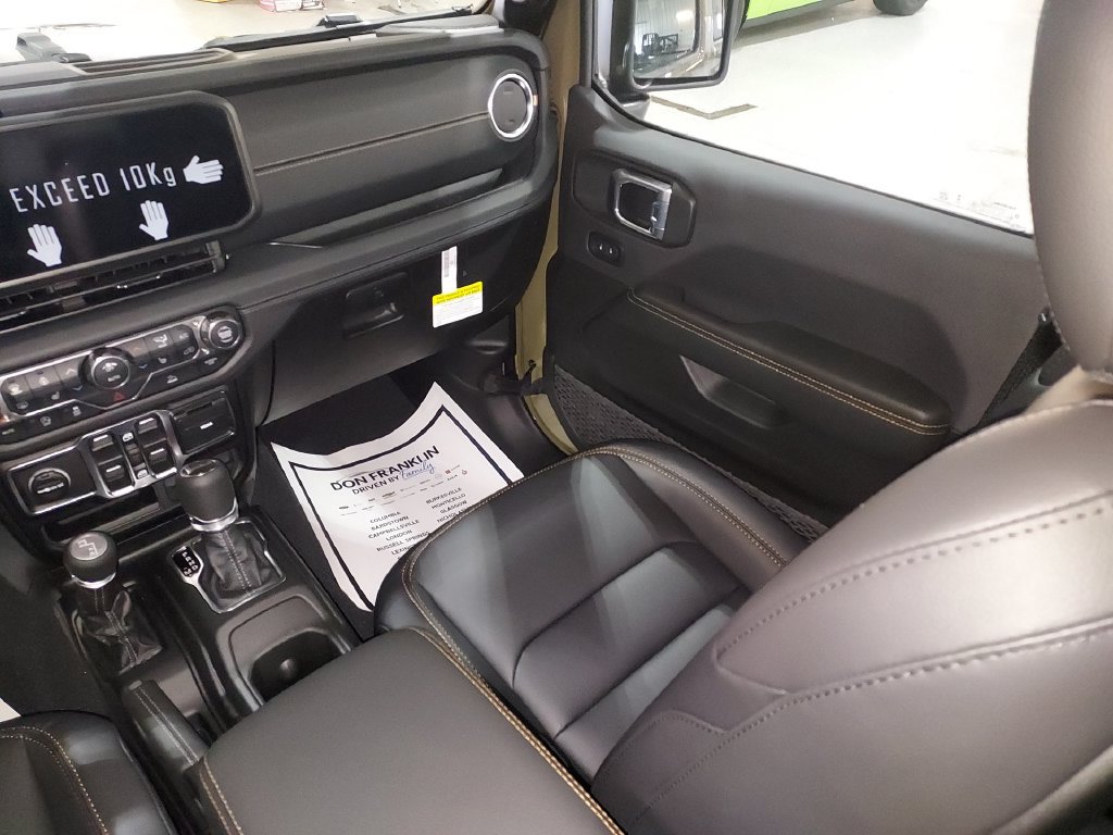New 2026 Jeep Gladiator Sport AWD/4WD image 11