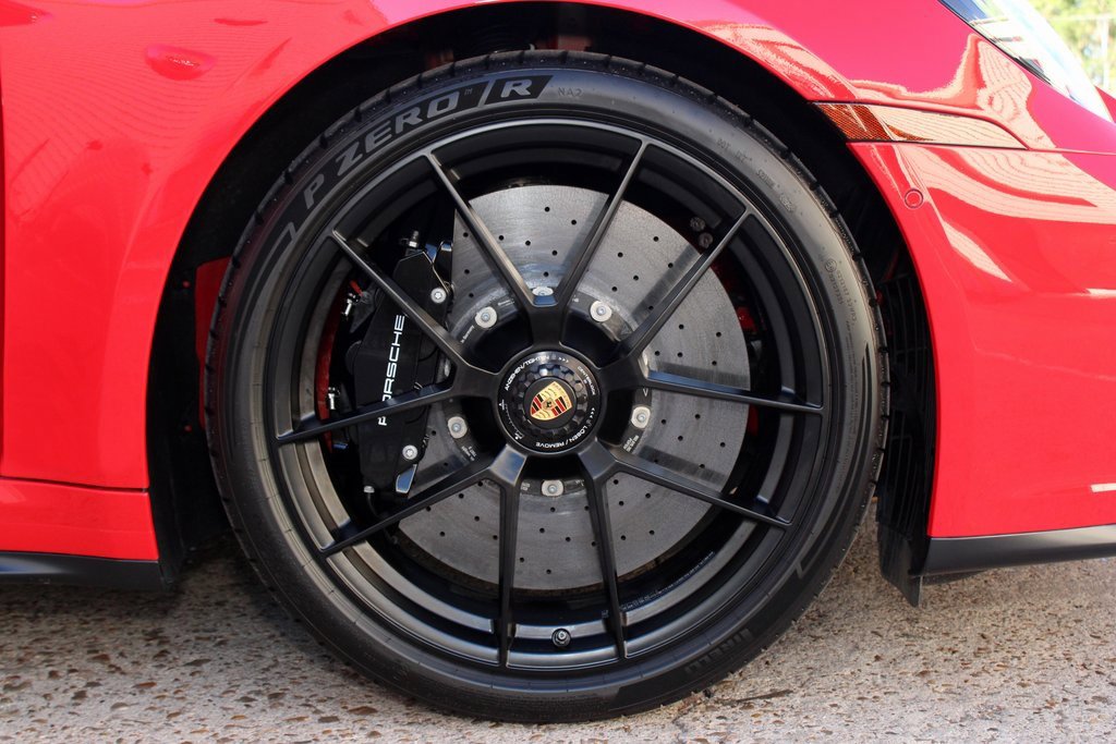 Used 2025 Porsche 911 Targa 4 GTS image 36