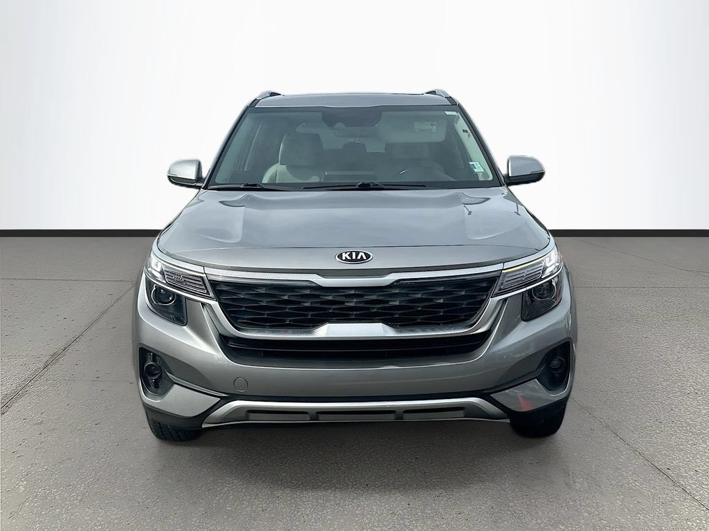 Certified 2021 Kia Seltos EX AWD/4WD image 2