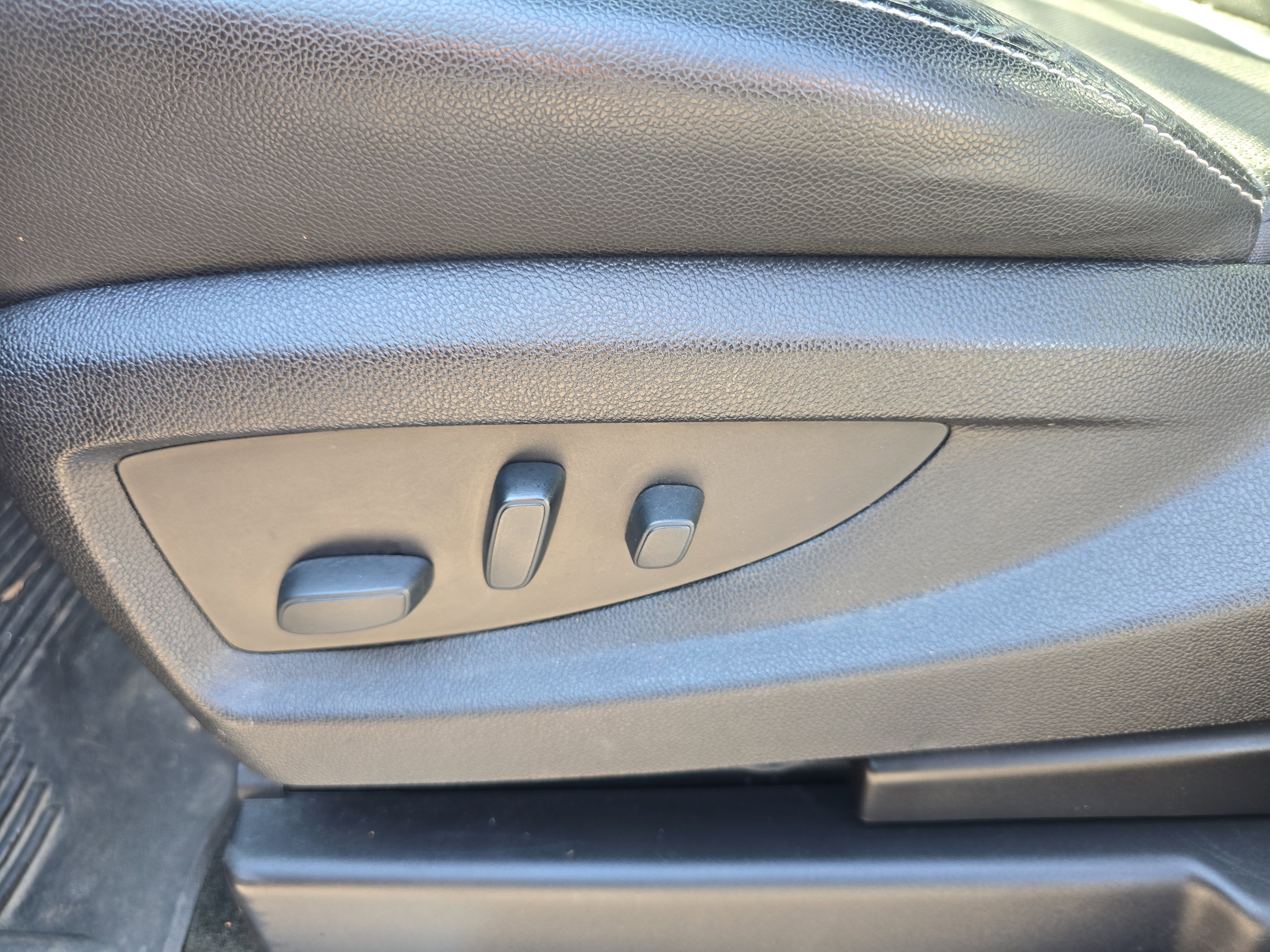 Used 2017 Chevrolet Silverado 1500 LTZ Z71 w/ LTZ Plus Package image 20