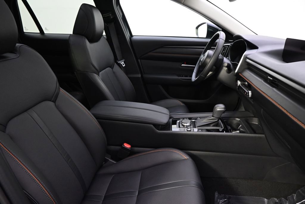Certified 2026 MAZDA CX-50 AWD 2.5 Hybrid w/ Premium Pkg image 14