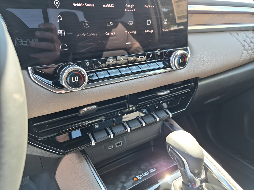 New 2026 GMC Canyon Denali AWD/4WD image 24