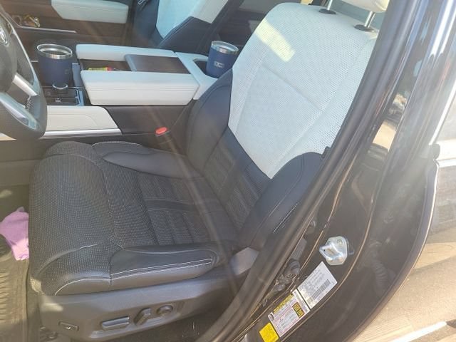 Used 2024 Toyota Sequoia Capstone AWD/4WD image 15