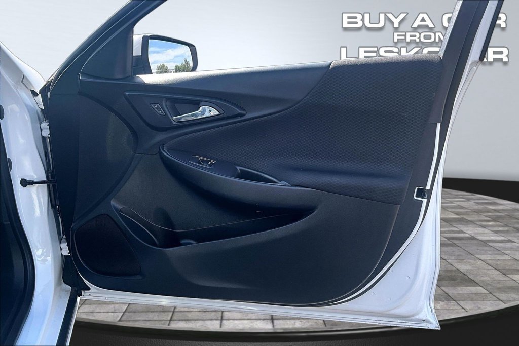 Used 2023 Chevrolet Malibu LT FWD image 23