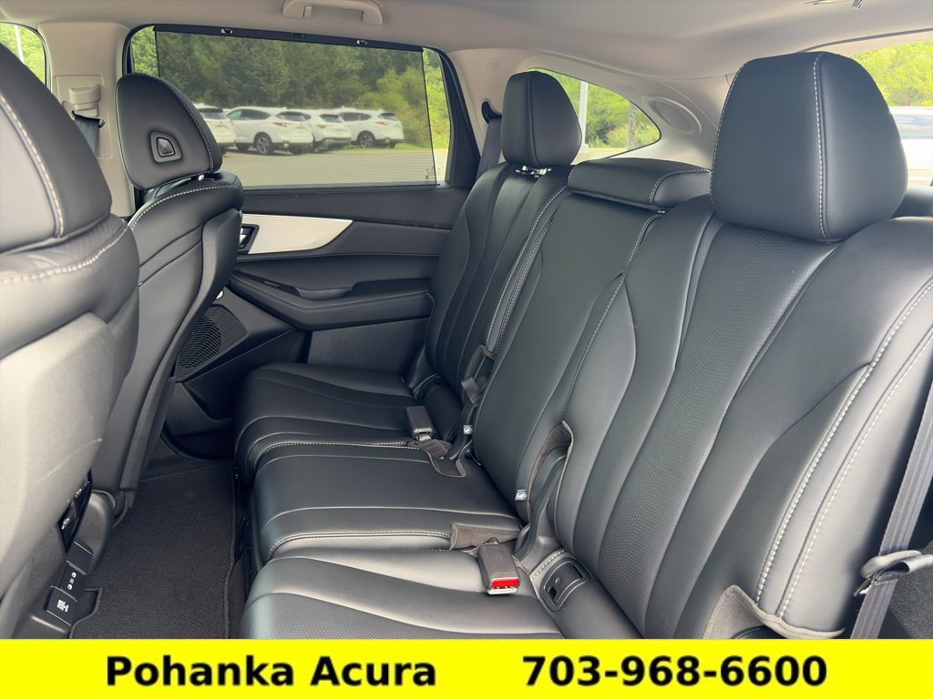 Certified 2026 Acura MDX w/ Technology Package FWD image 23