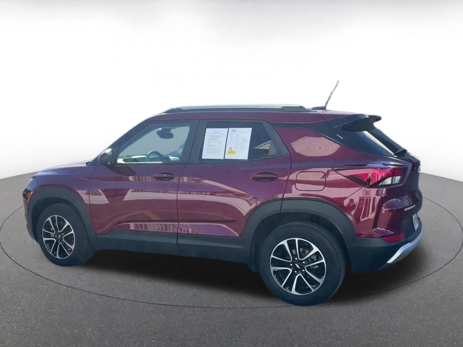 Used 2025 Chevrolet TrailBlazer LT image 10