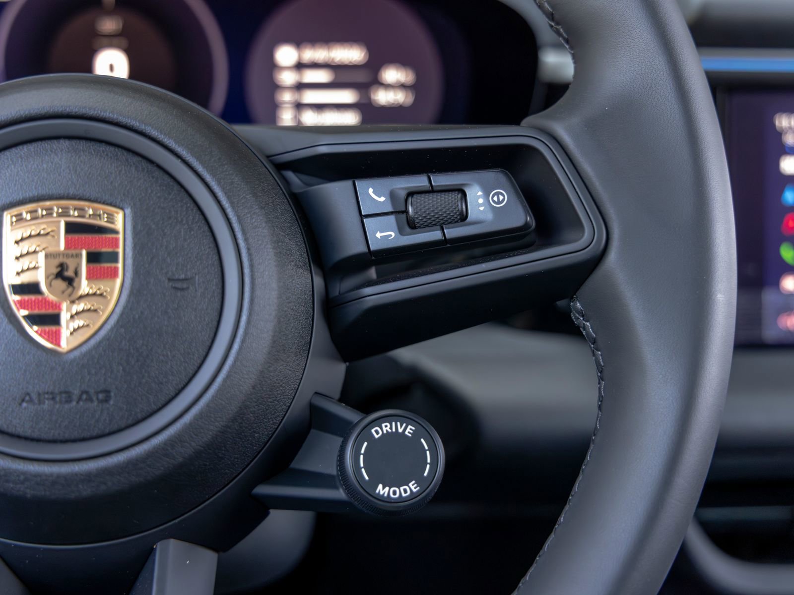New 2025 Porsche Macan Electric RWD image 31