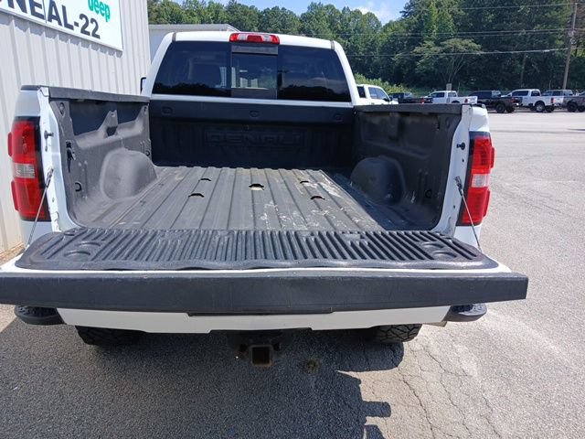 Used 2017 GMC Sierra 2500 Denali w/ Duramax Plus Package AWD/4WD image 8