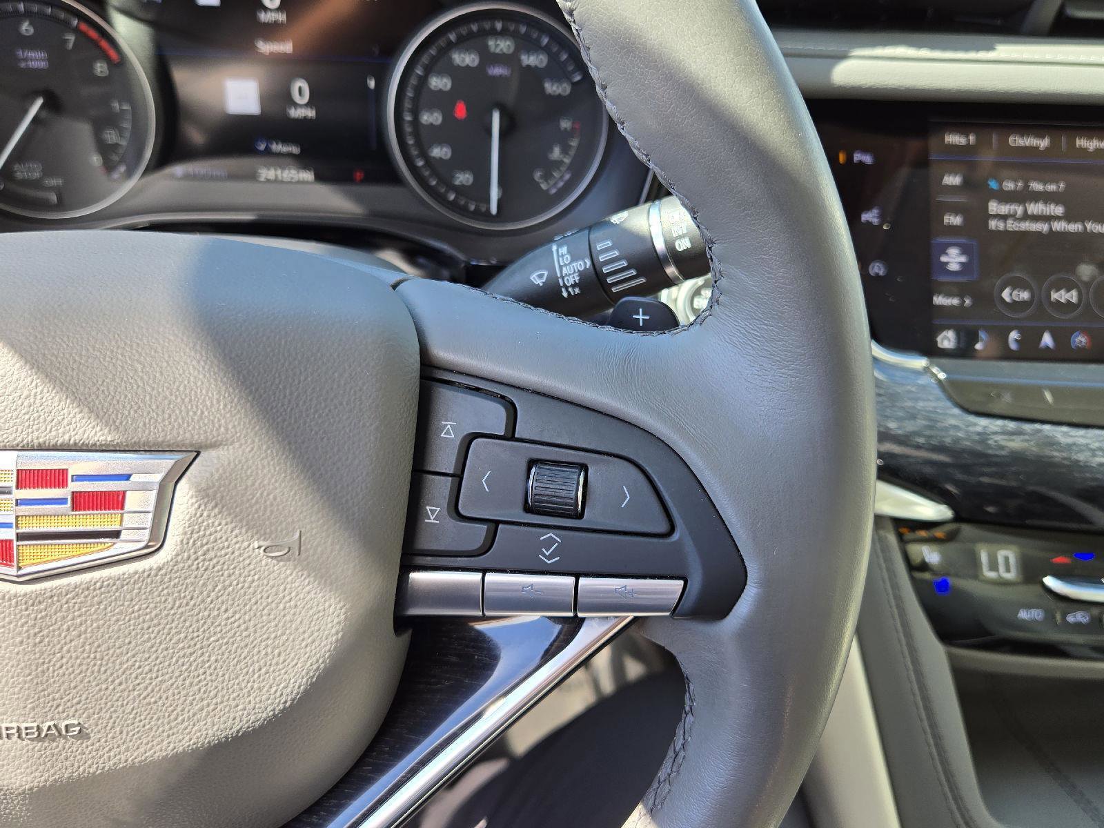 Used 2024 Cadillac XT6 Premium Luxury w/ Technology Package image 30