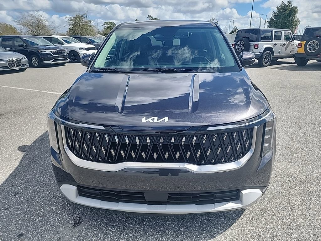 Used 2025 Kia Carnival video 2