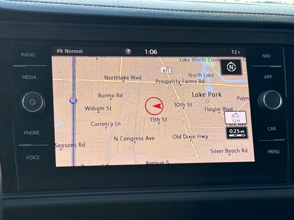 Used 2020 Volkswagen Jetta SEL Premium image 21