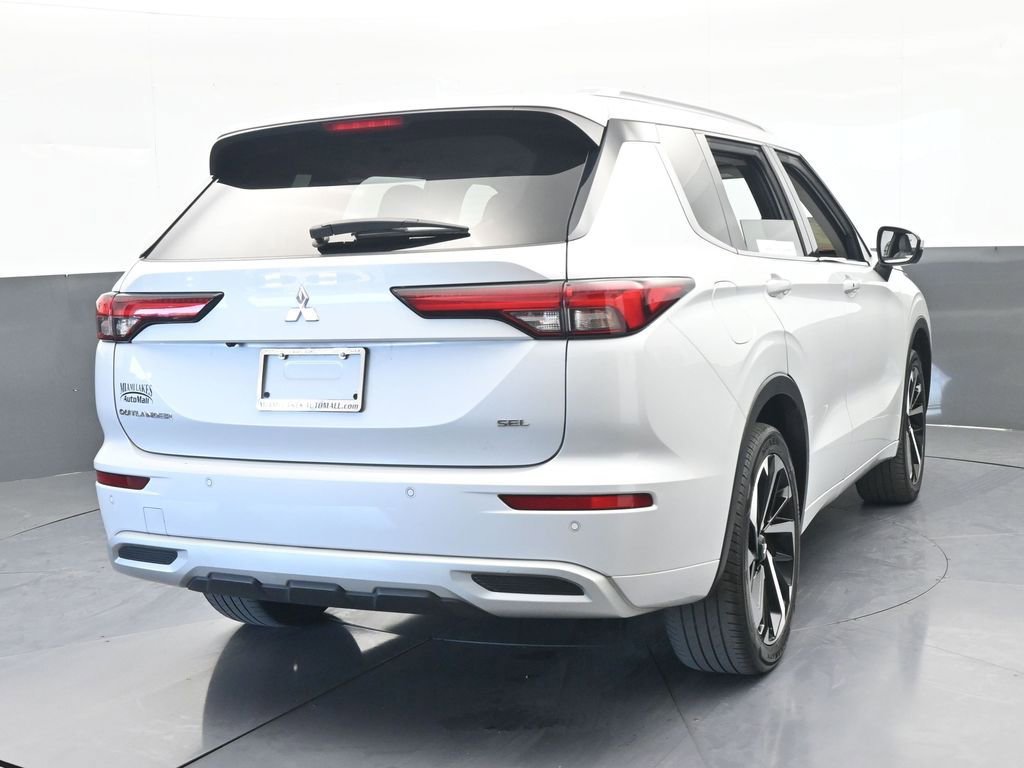 Used 2022 Mitsubishi Outlander SEL image 5