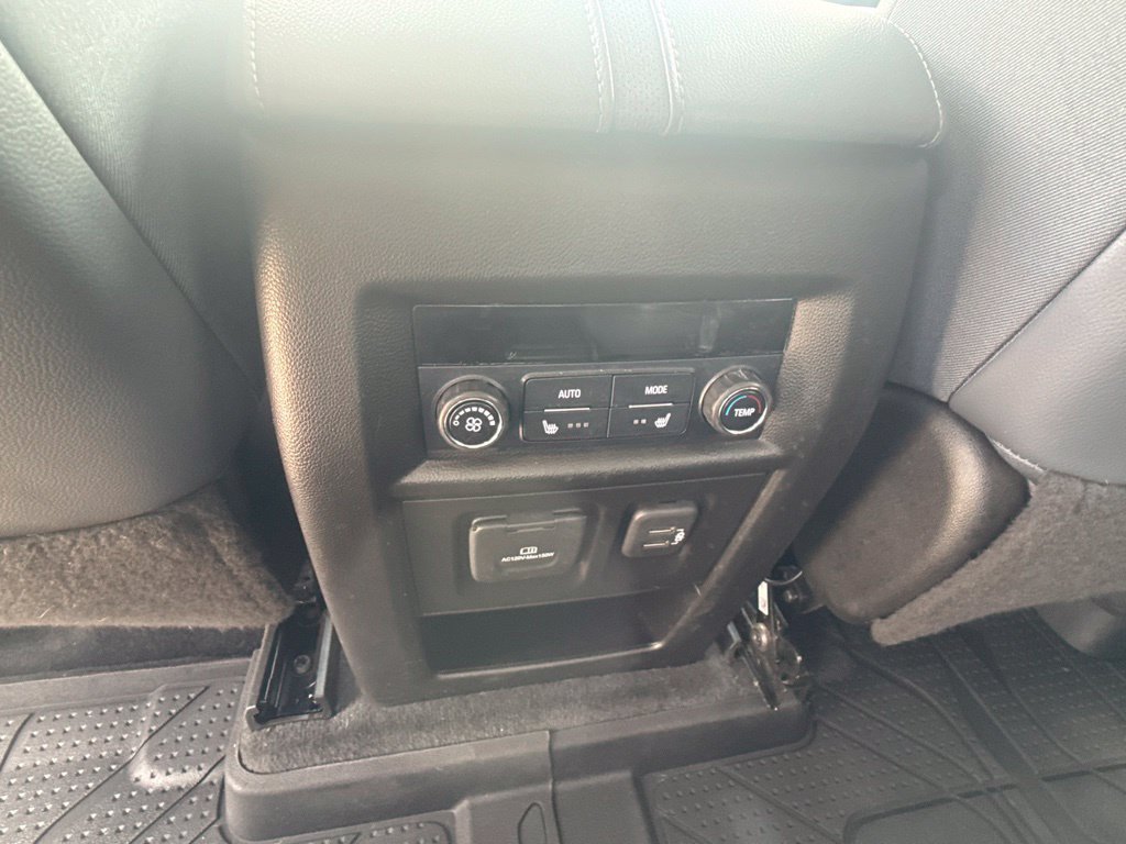 Used 2021 Chevrolet Traverse Premier w/ LPO, Floor Liner Package AWD/4WD image 30