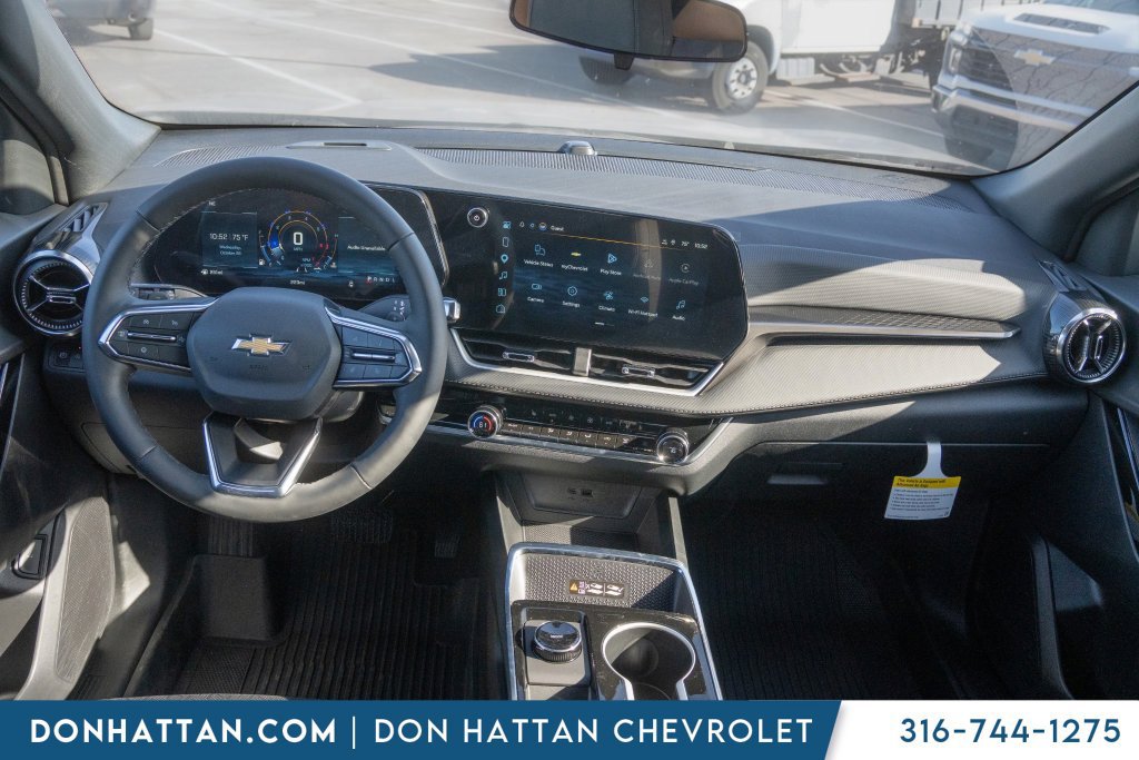 New 2027 Chevrolet Equinox LT w/ Convenience Package II FWD image 17