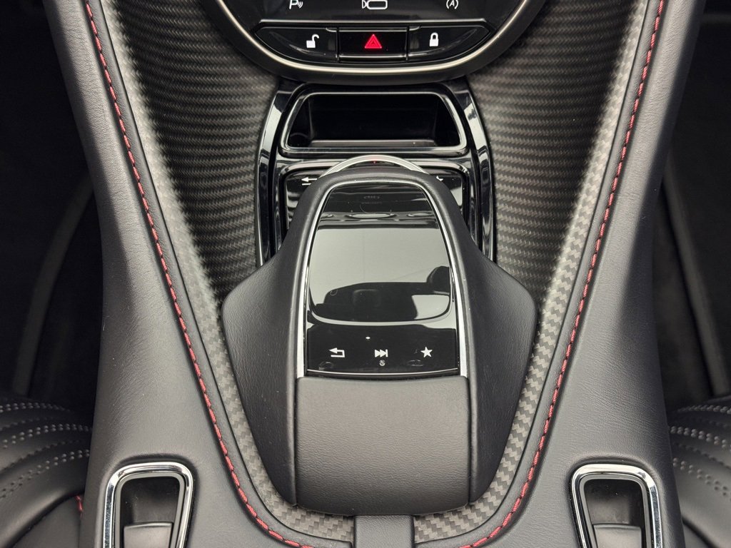 Used 2023 Aston Martin DB11 Volante image 34