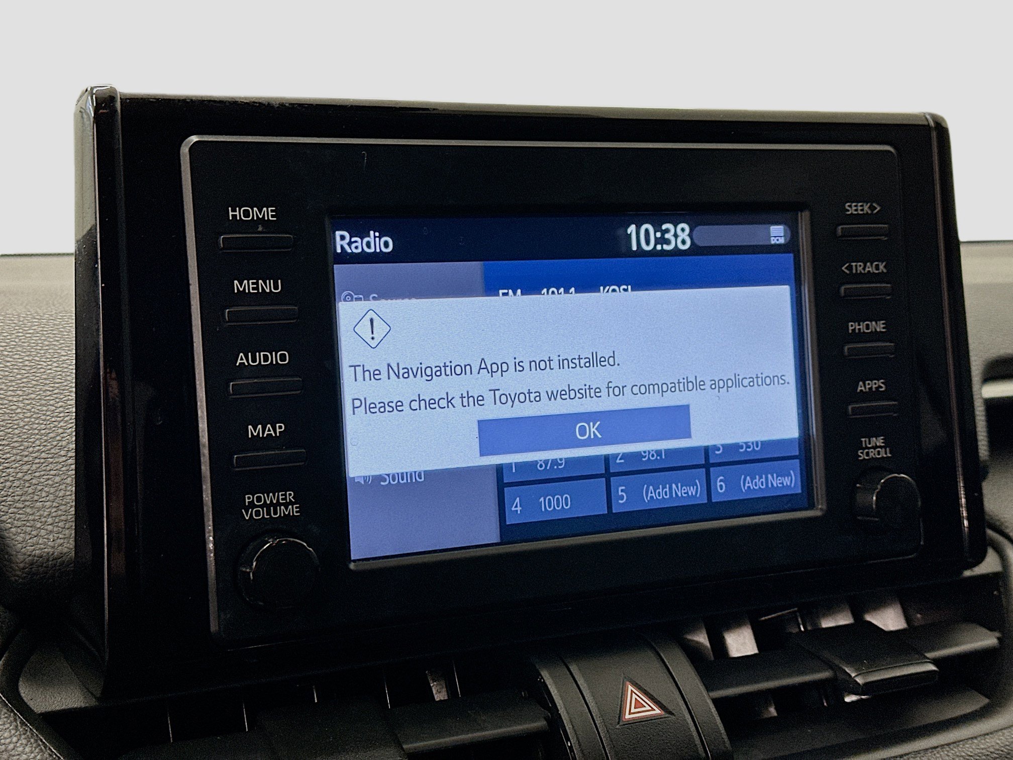 Used 2019 Toyota RAV4 LE image 22