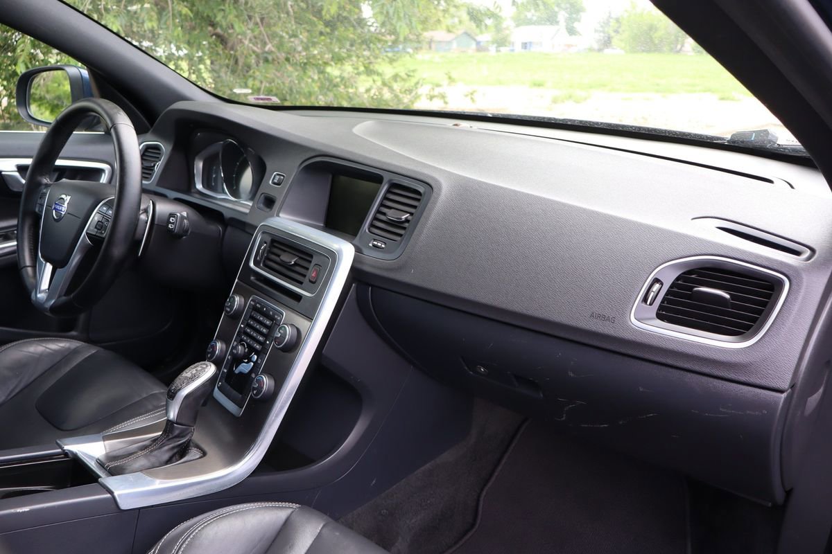 Used 2015 Volvo V60 T5 Premier Plus AWD/4WD image 17