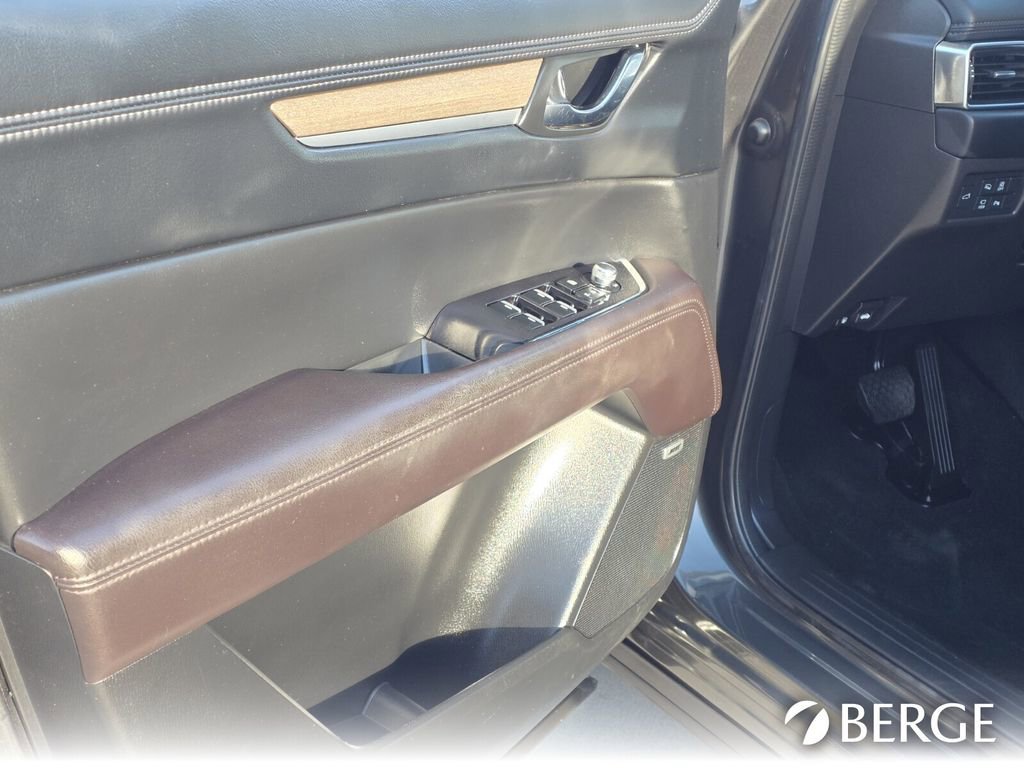 Used 2021 MAZDA CX-5 Signature image 12