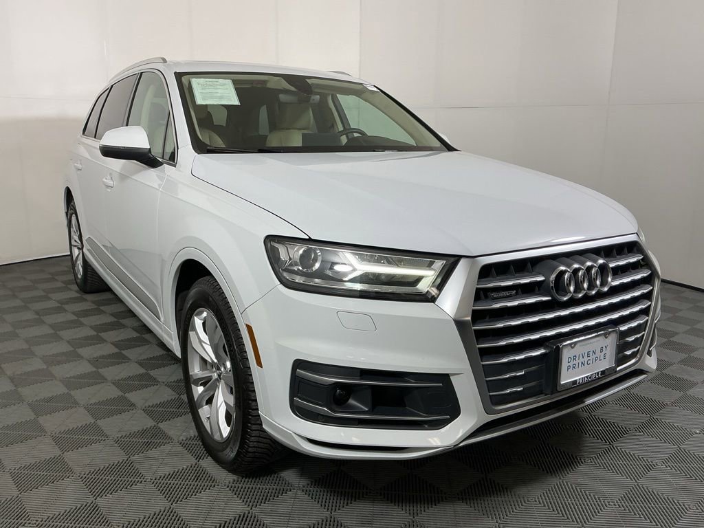 Used 2018 Audi Q7 3.0T Premium Plus w/ Premium Plus Package image 4