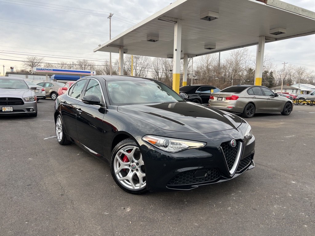 Used 2018 Alfa Romeo Giulia Ti w/ TI Leather Package AWD/4WD image 6
