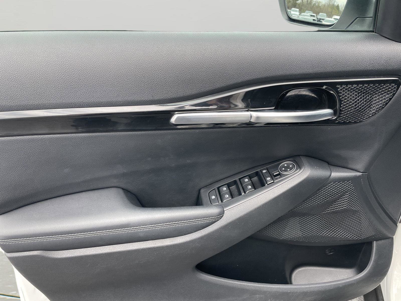 Used 2022 Kia Seltos EX image 21