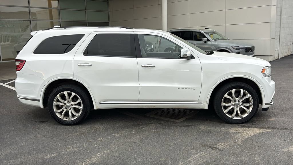 Used 2016 Dodge Durango Citadel w/ Premium Entertainment Group AWD/4WD image 29