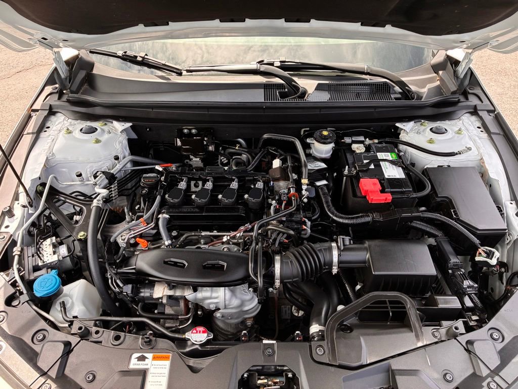 Used 2023 Honda Accord EX image 9