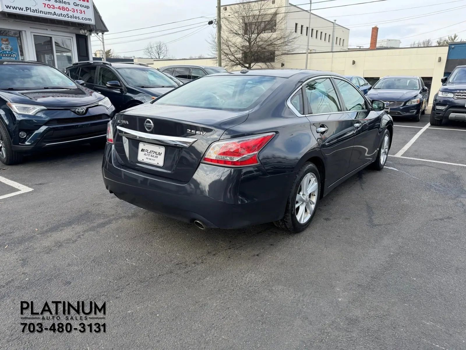 Used 2015 Nissan Altima 2.5 SV w/ Convenience Package FWD image 5
