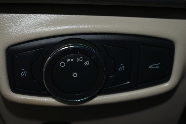 Used 2016 Lincoln MKZ Hybrid image 17