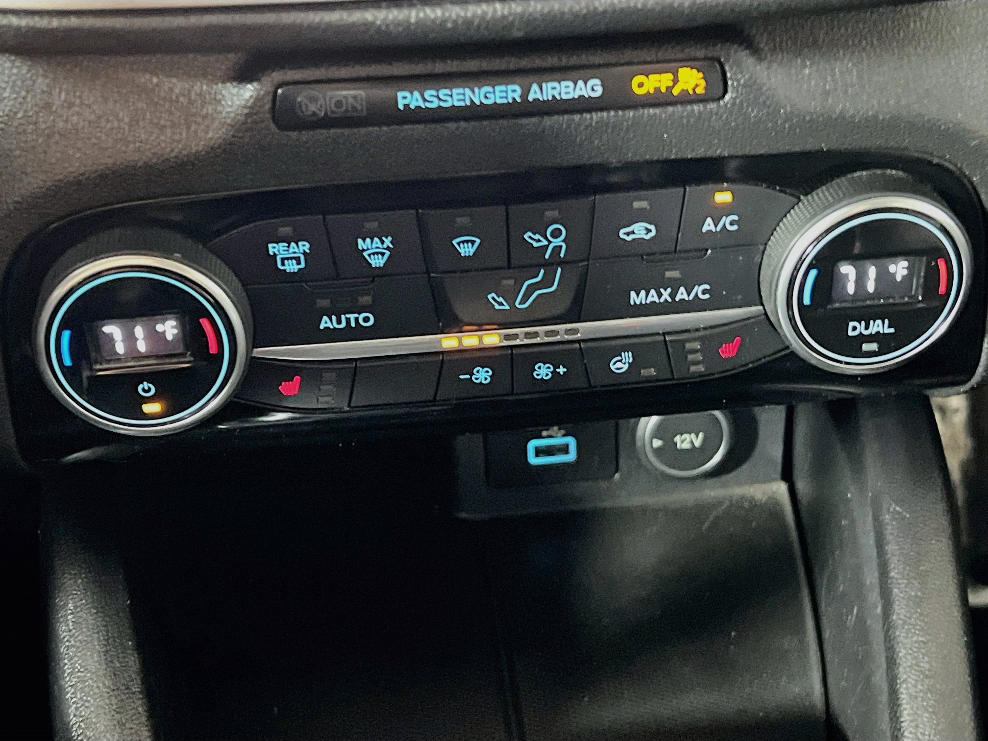 Used 2021 Ford Escape SEL FWD image 26