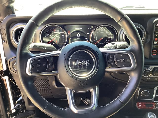 Used 2022 Jeep Wrangler Unlimited Rubicon w/ Xtreme Recon 35" Tire Package AWD/4WD image 11