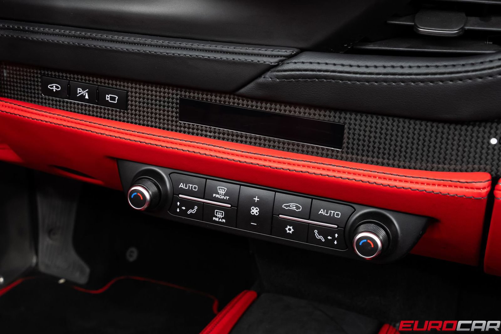 Used 2021 Ferrari F8 Tributo RWD image 41