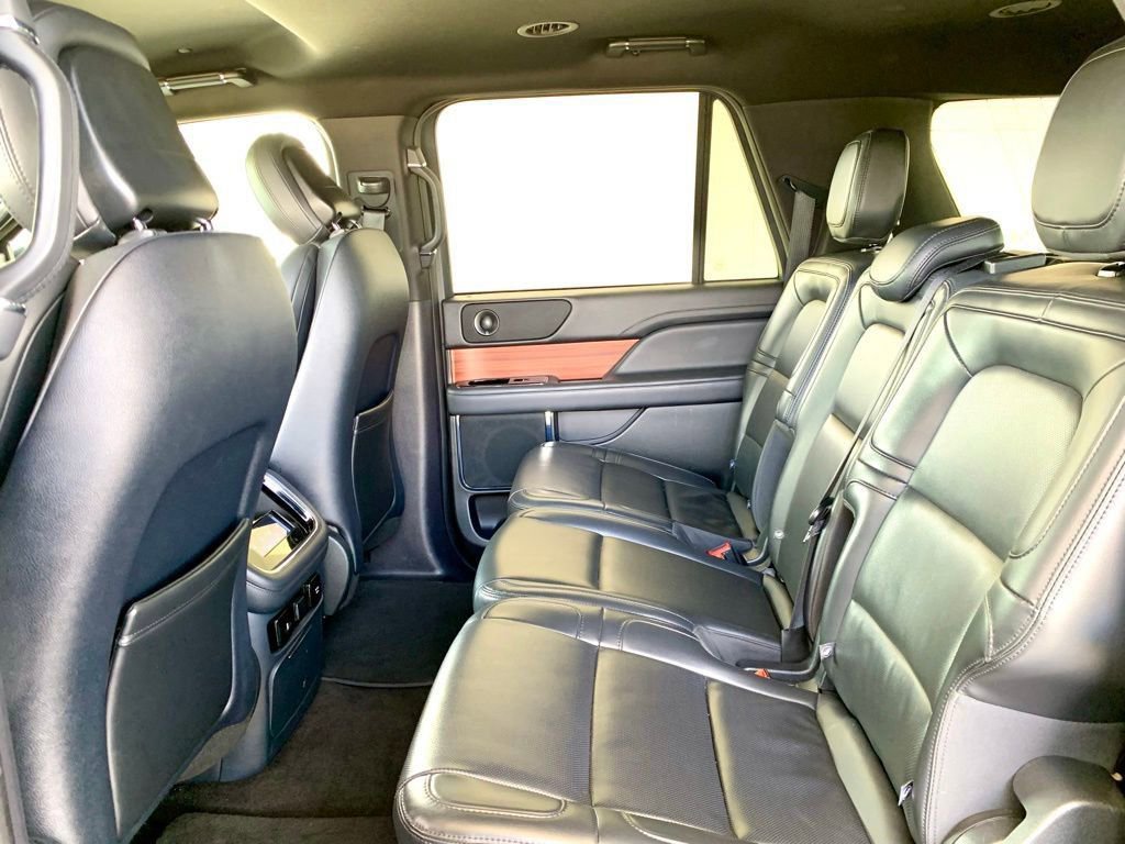 Used 2024 Lincoln Navigator L 4WD image 15