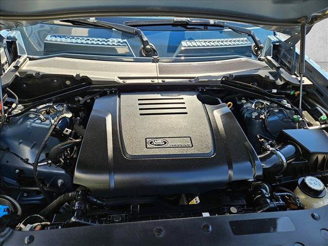 Used 2021 Land Rover Defender 90 AWD/4WD image 22