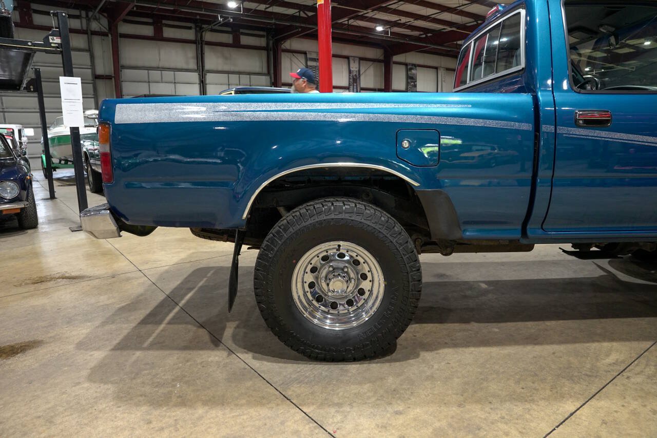 Used 1995 Toyota Pickup DX AWD/4WD image 9