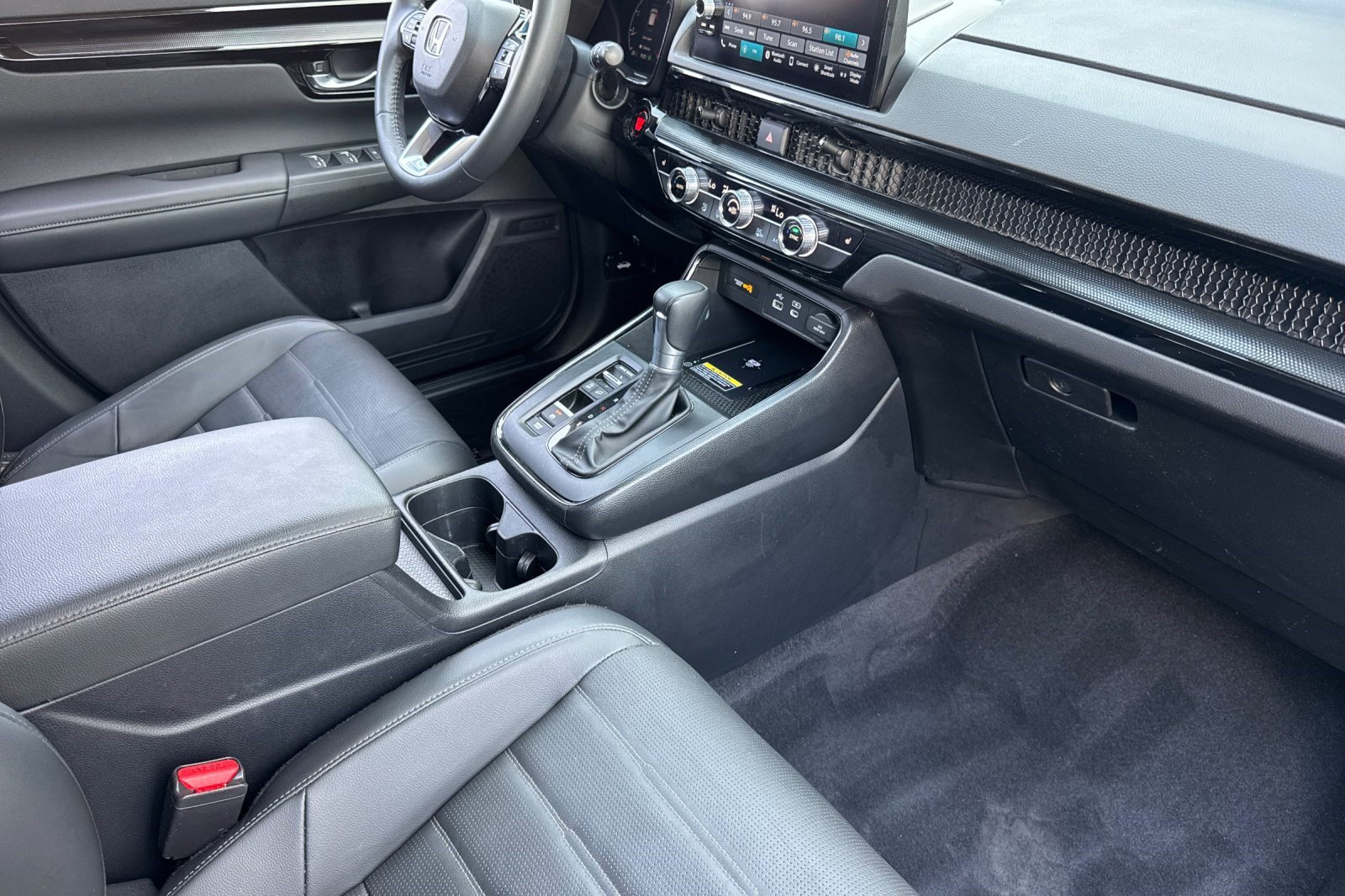 Used 2024 Honda CR-V EX-L image 32