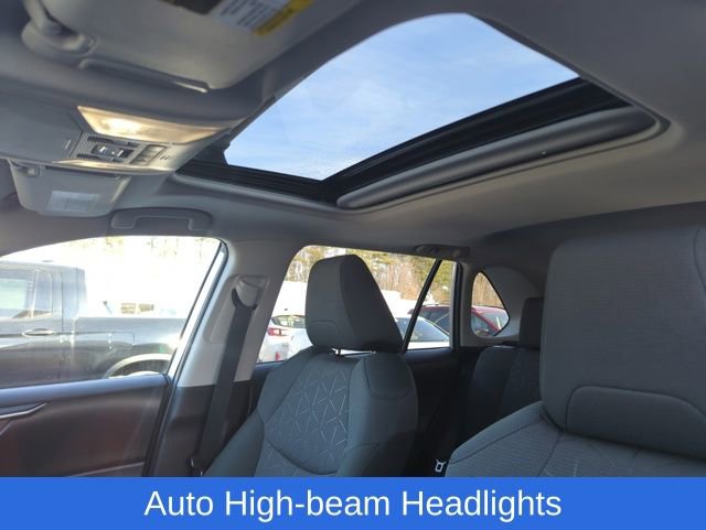 Used 2022 Toyota RAV4 XLE w/ Convenience Package image 26