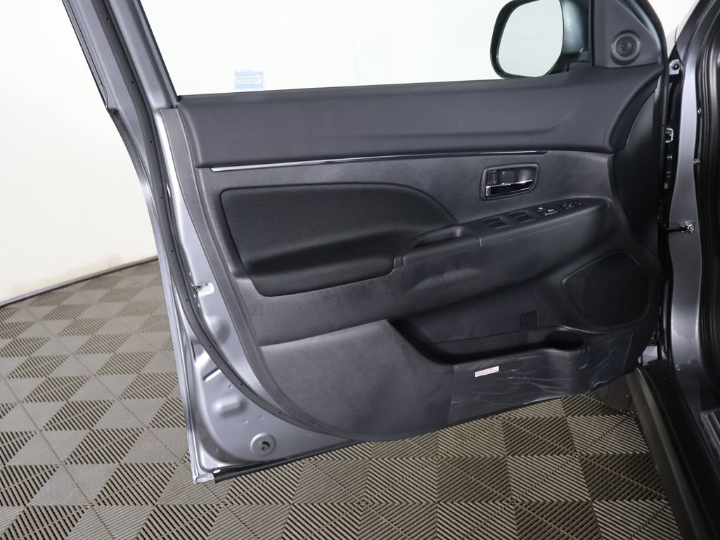 New 2027 Mitsubishi Outlander Sport ES AWD/4WD image 19