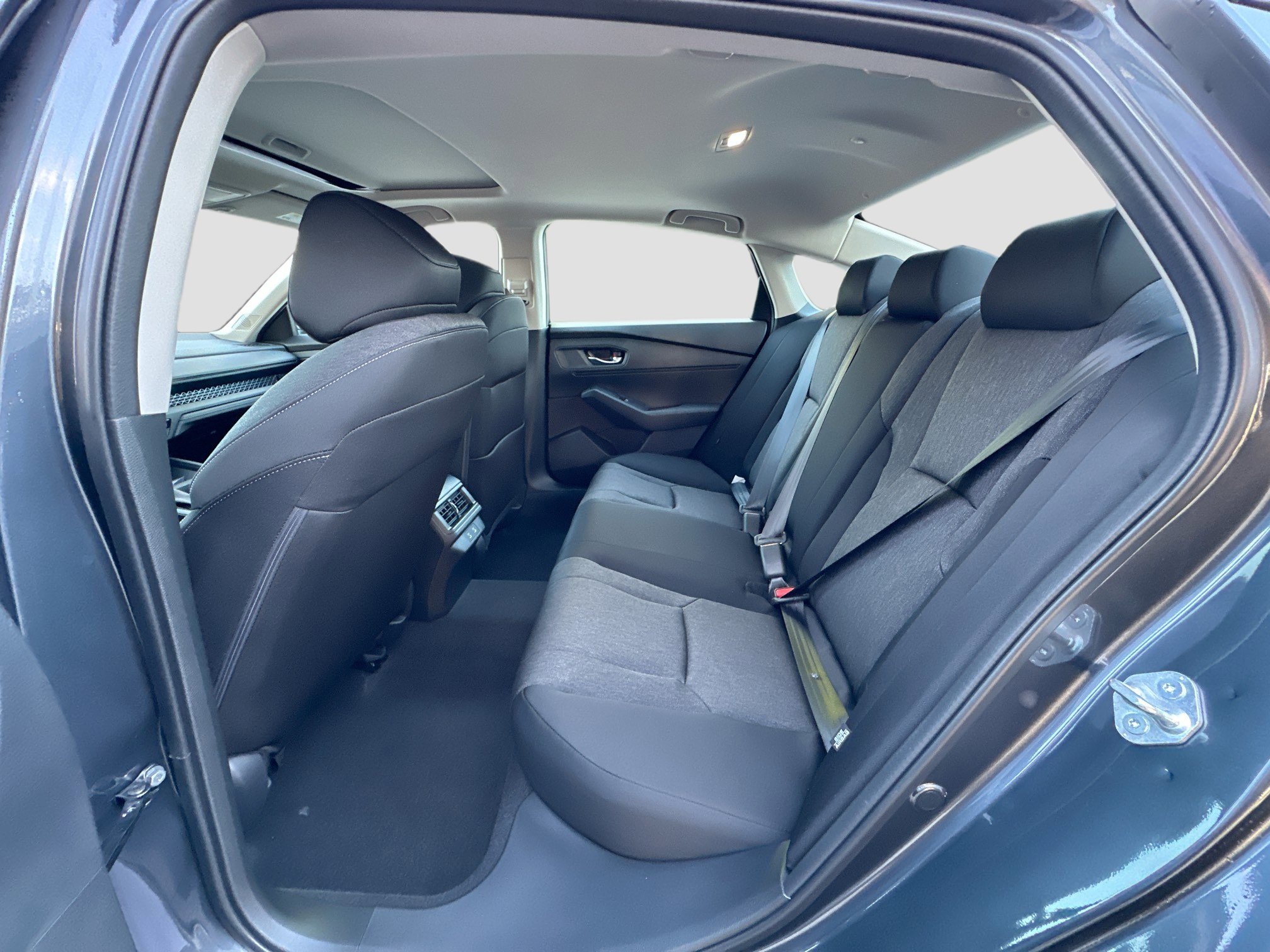 New 2025 Honda Accord SE image 19