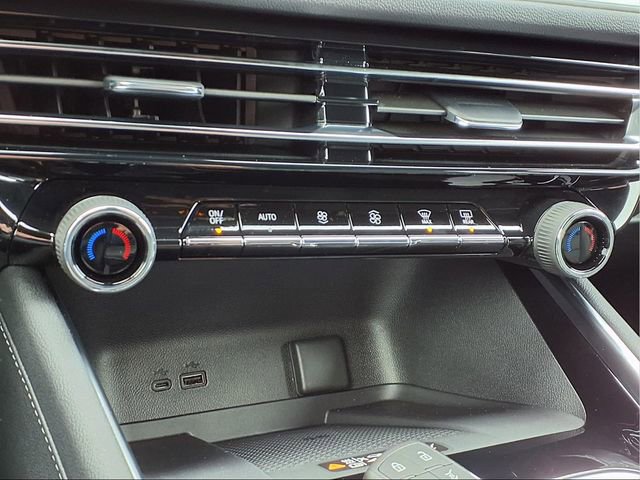 New 2026 Chevrolet Traverse LT w/ Driver Confidence Package image 10