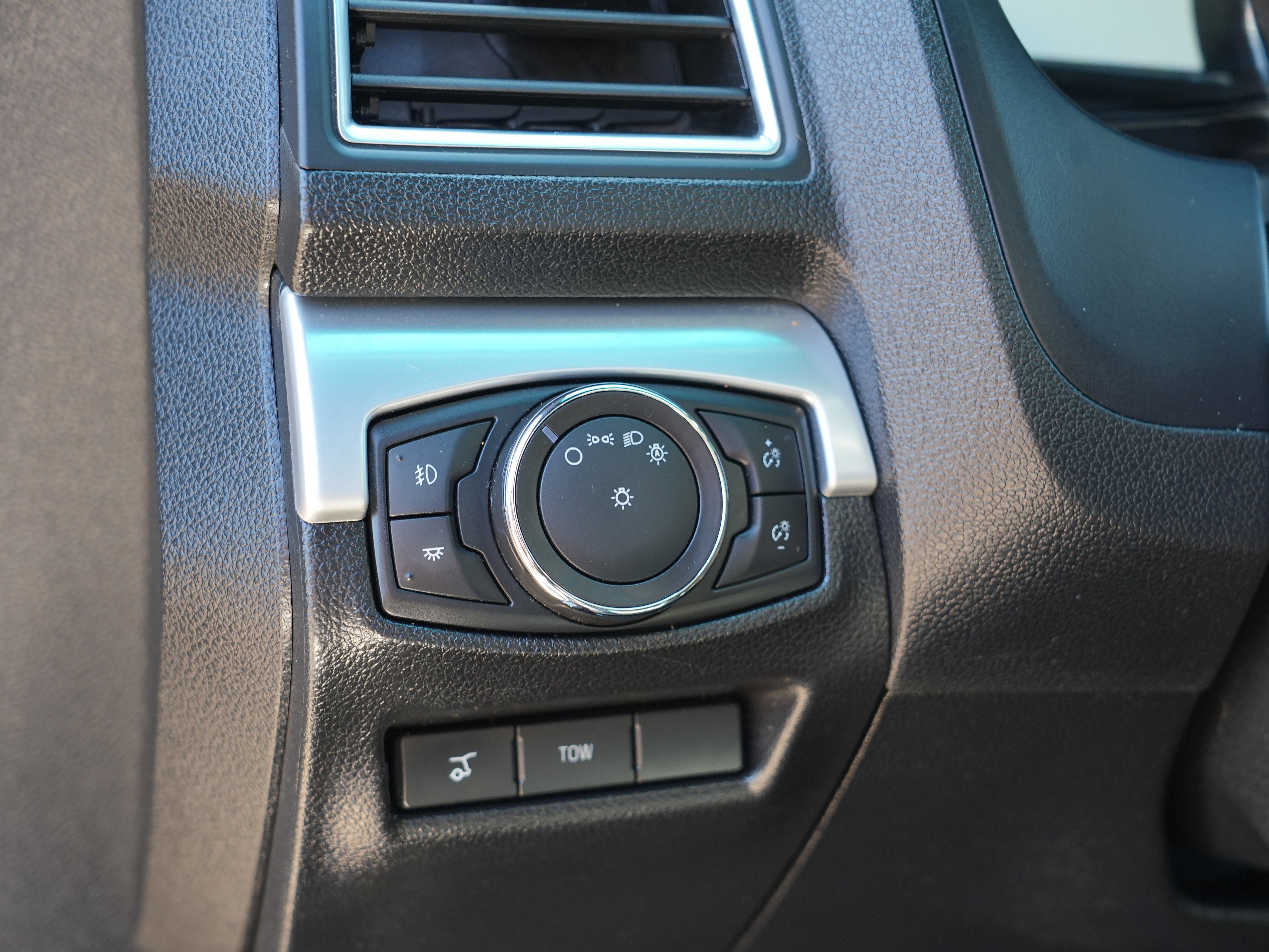 Used 2016 Ford Explorer Sport w/ Equipment Group 401A image 19