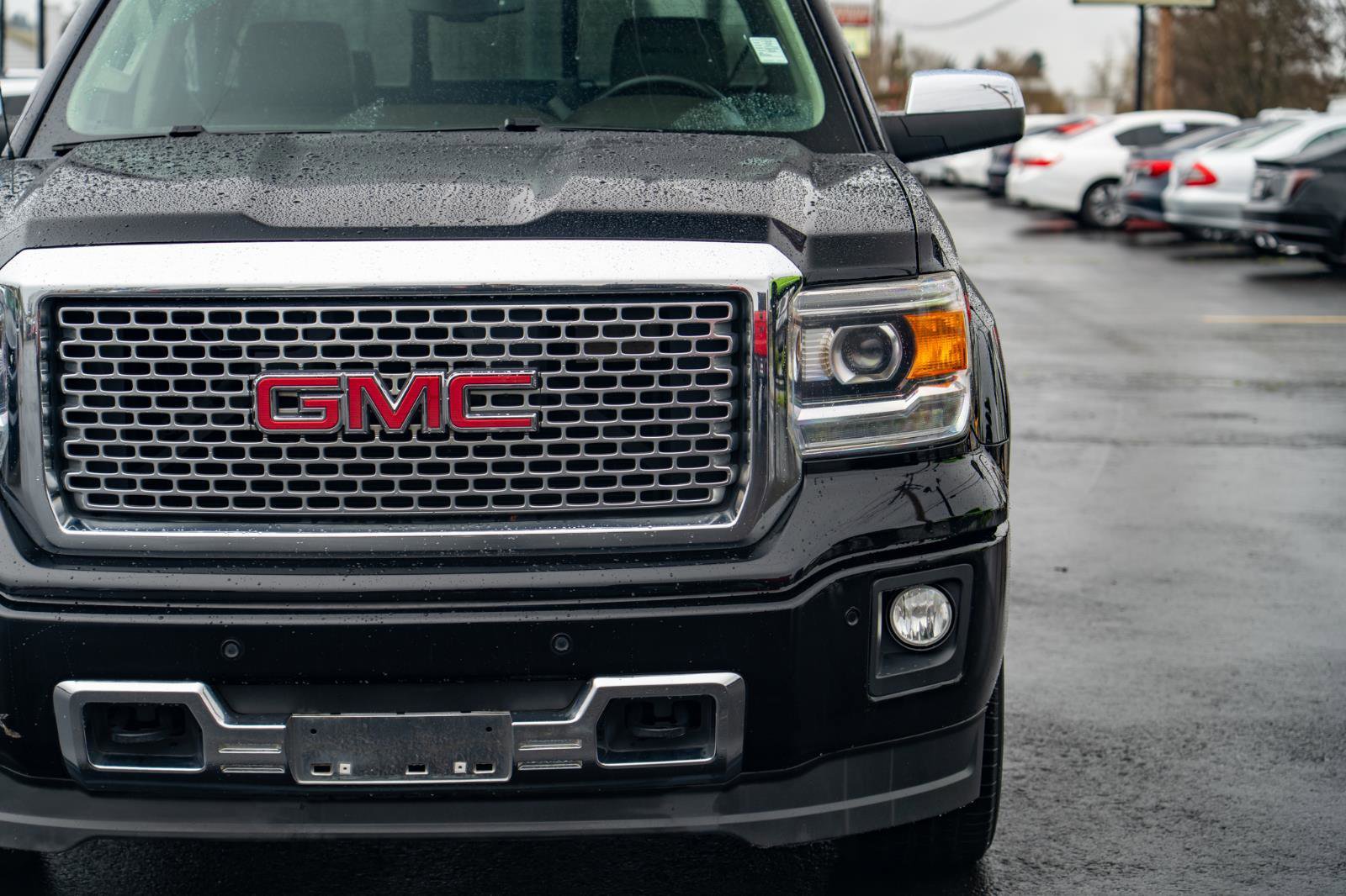 Used 2015 GMC Sierra 1500 Denali w/ Driver Alert Package AWD/4WD image 6