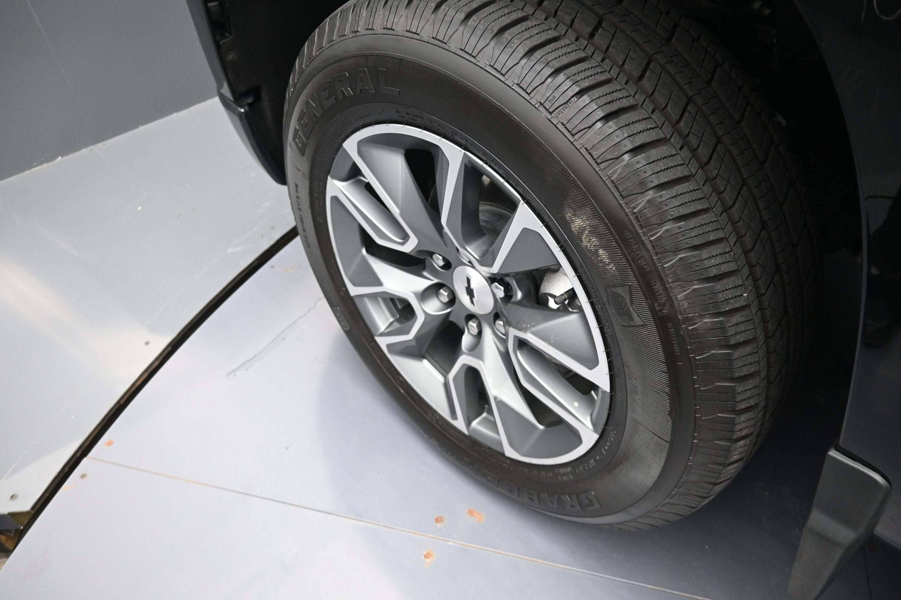 Certified 2025 Chevrolet Silverado 1500 RST w/ LPO, Liner Protection Package AWD/4WD image 33