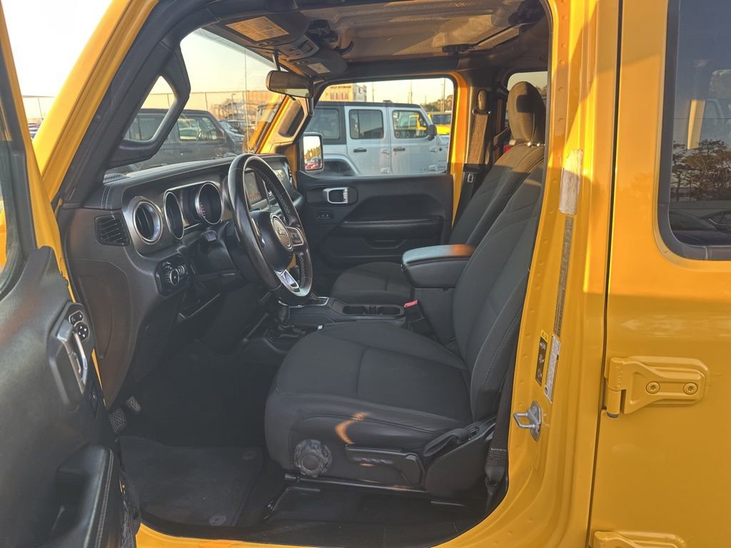Used 2021 Jeep Wrangler Unlimited Sahara image 16