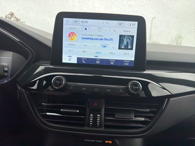 Used 2025 Ford Escape ST-Line Select AWD/4WD image 27