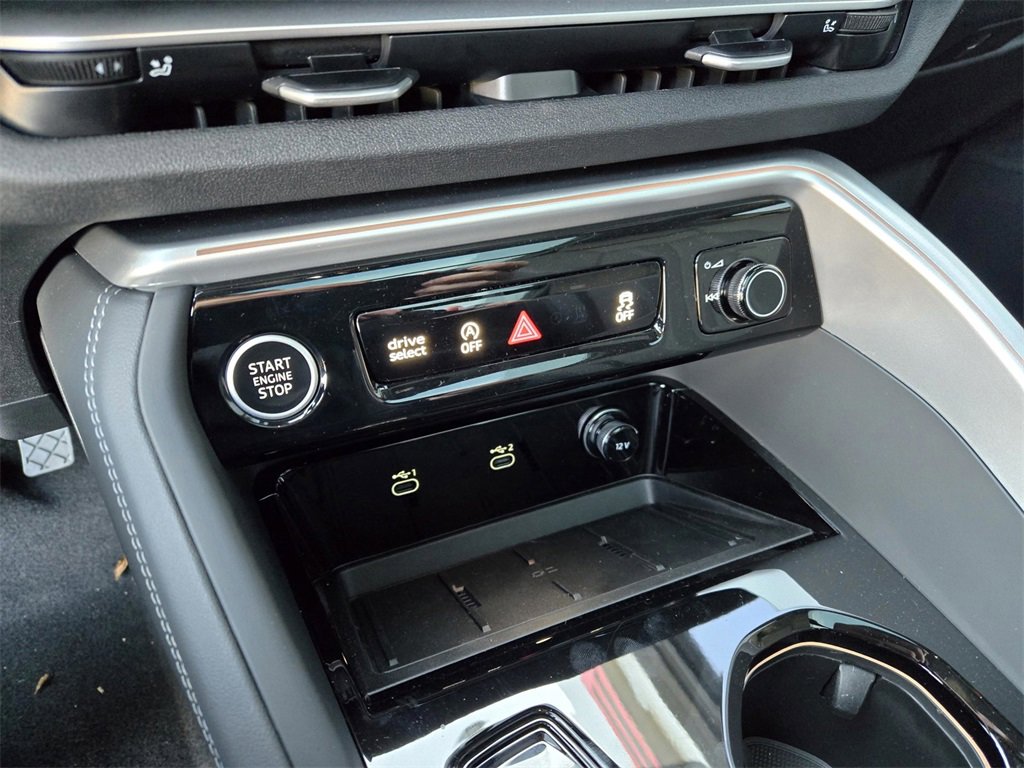 New 2025 Audi Q5 Prestige image 23